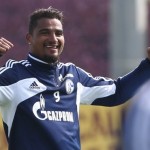 Schalke boss to decide on whether to start Kevin-Prince Boateng or Max Meyer against FC Cologne