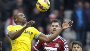 English side Bolton Wanderers sign Nigeria striker Shola Ameobi