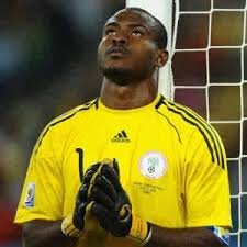 Enyeama apologises to Nigerians, says he will return to Super Eagles