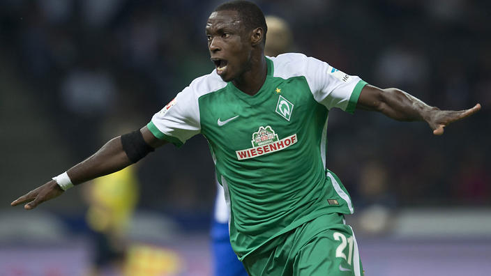 Werder Bremen striker Ujah suffers knee injury